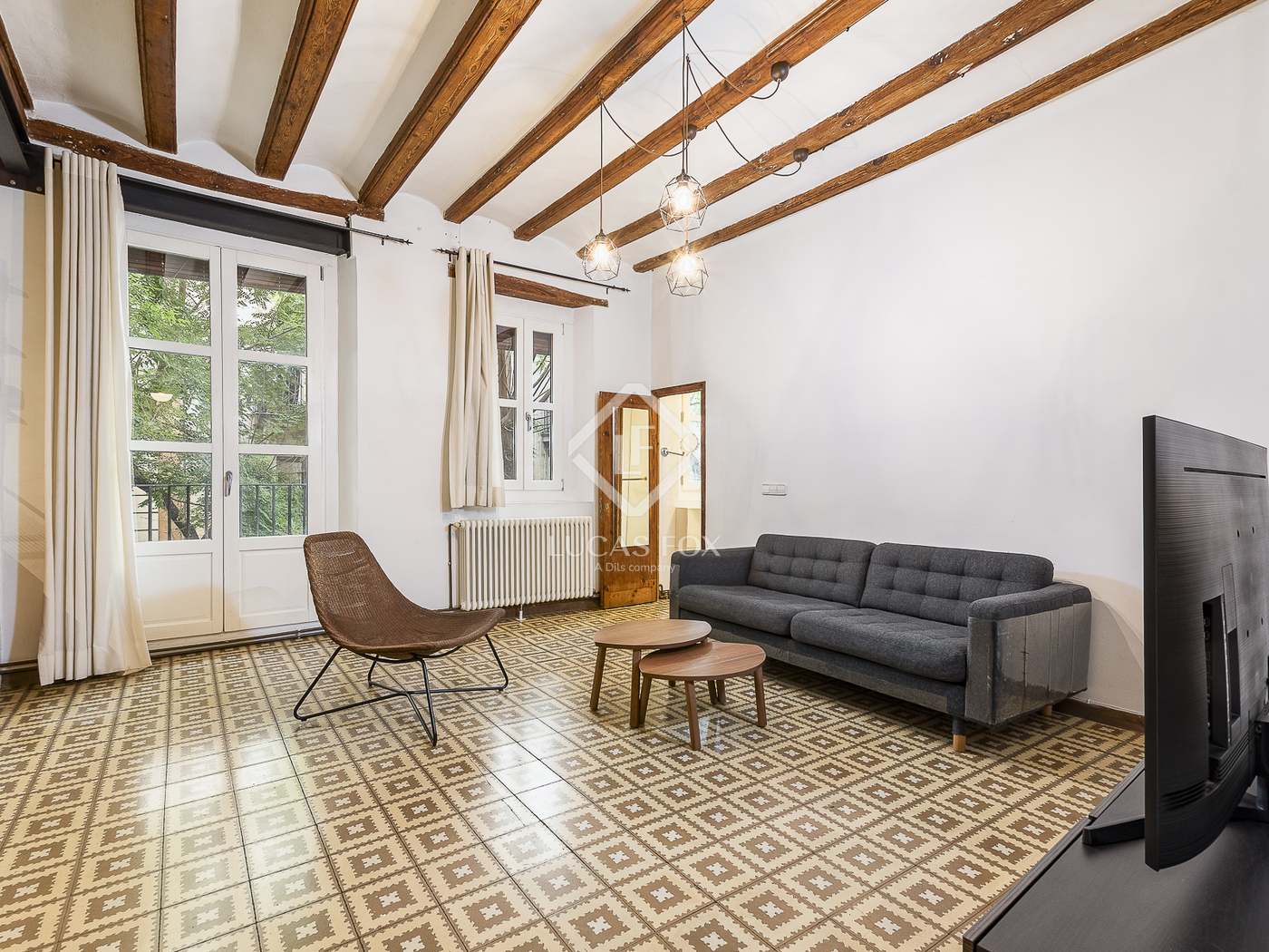 Apartment in Barcelona - Image 2