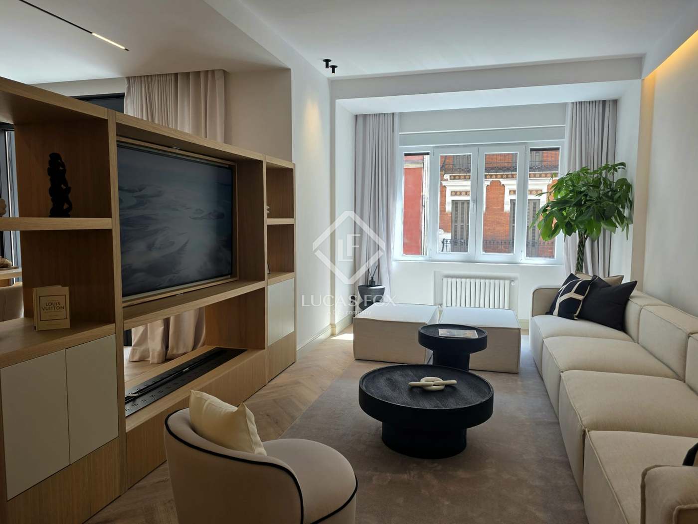 Apartment in Comunidad de Madrid - view 1