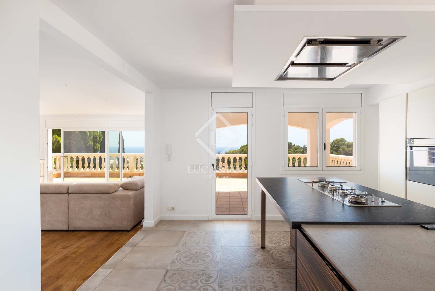 House in Premia de Dalt - Image 4