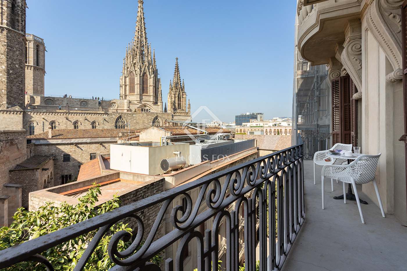 Apartment in Barcelona - Image 2