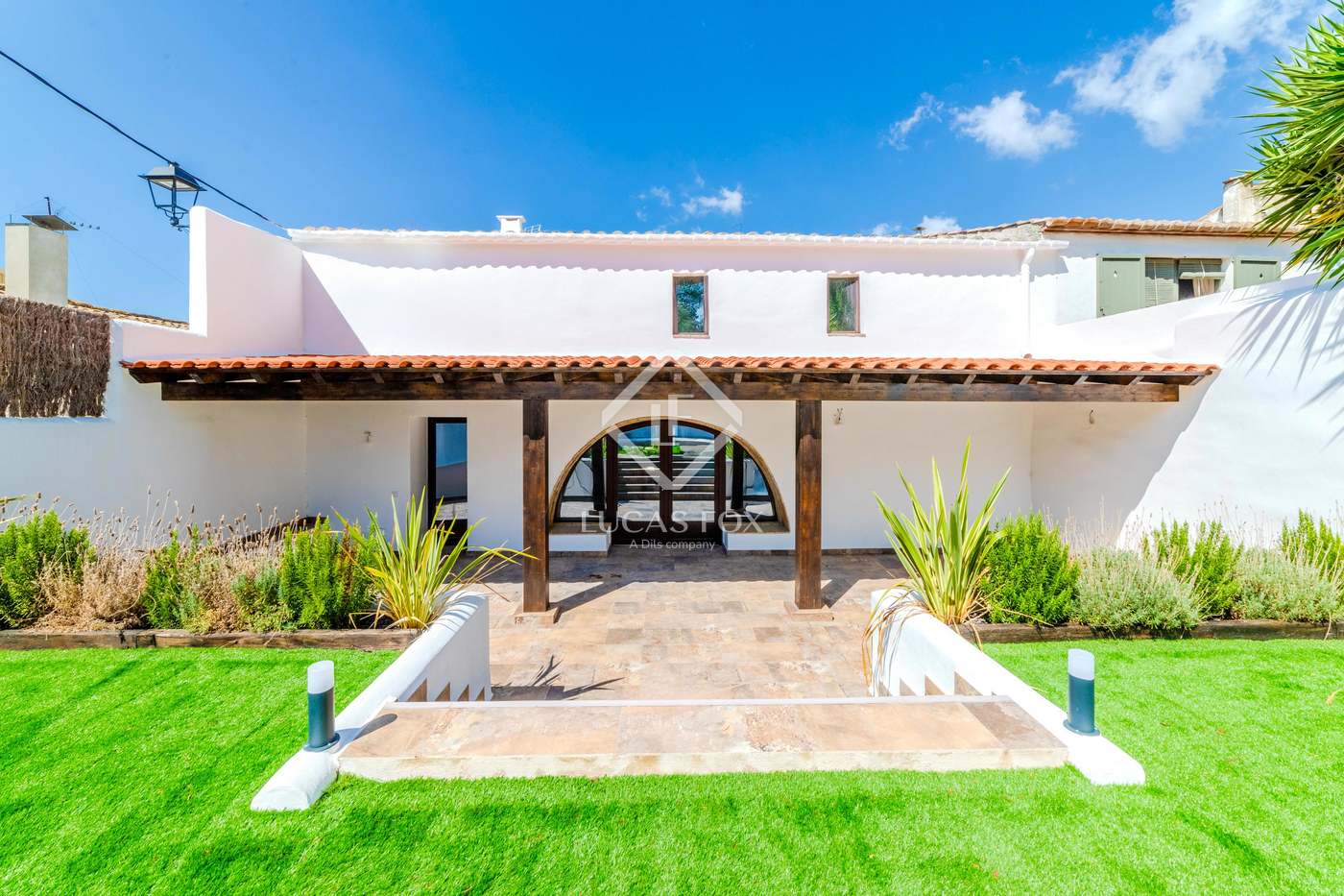 House in Sant Pere de Ribes - view 1