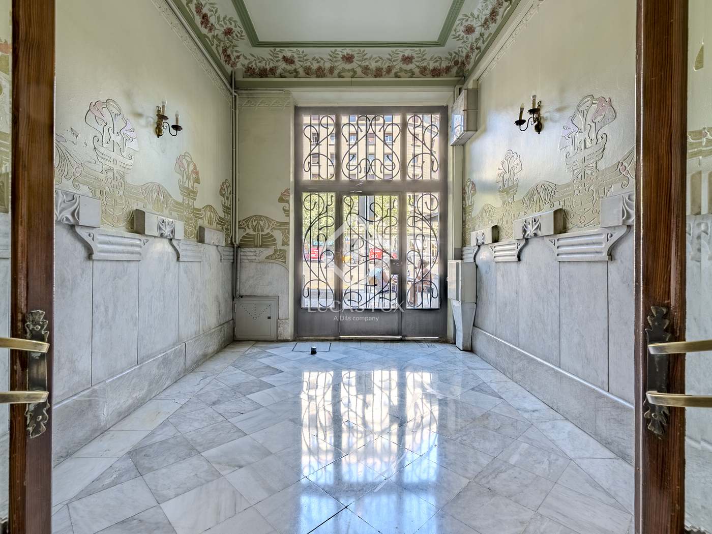 Apartment in Barcelona - Image 4