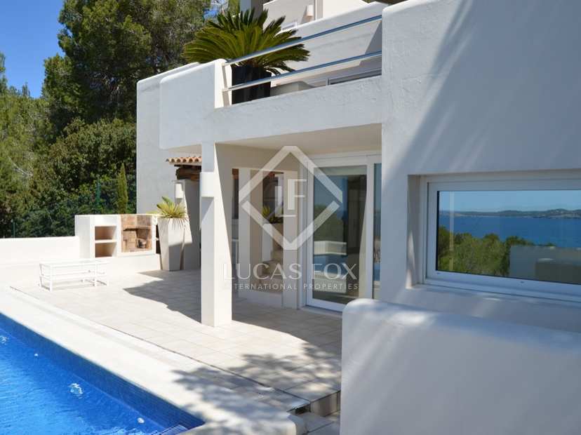 Luxury 3-bedroom villa for sale in Punta Galera on the west coast of Ibiza